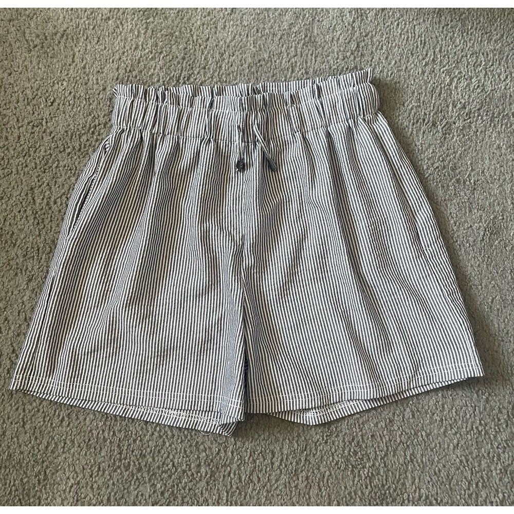 Striped Streachable Shorts Medium